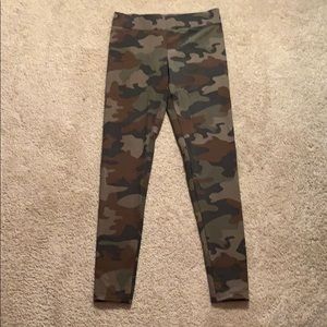 Willow & Clay Camo leggings